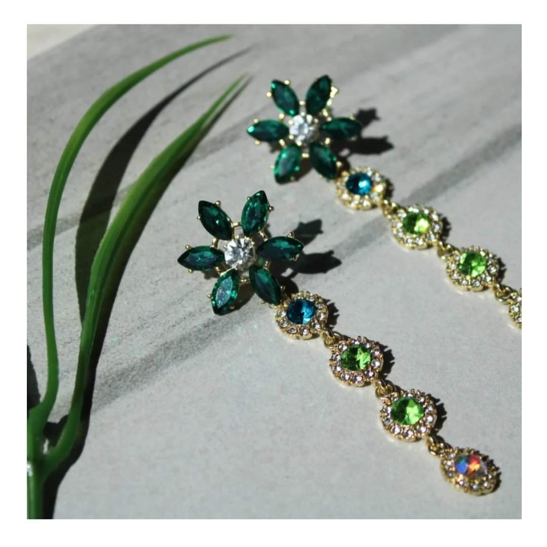 Star Dangle Earrings-Trendi737 Jewelry Boutique-earrings,green earrings,long green earrings,long pageant earrings,pageant earrings,prom earrings,quinceanera earrings